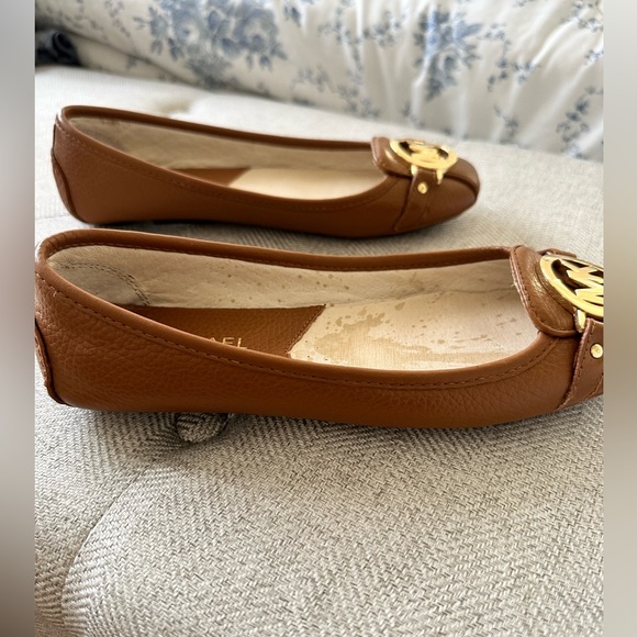 Michael Kors Fulton Flats - Picture 6 of 9